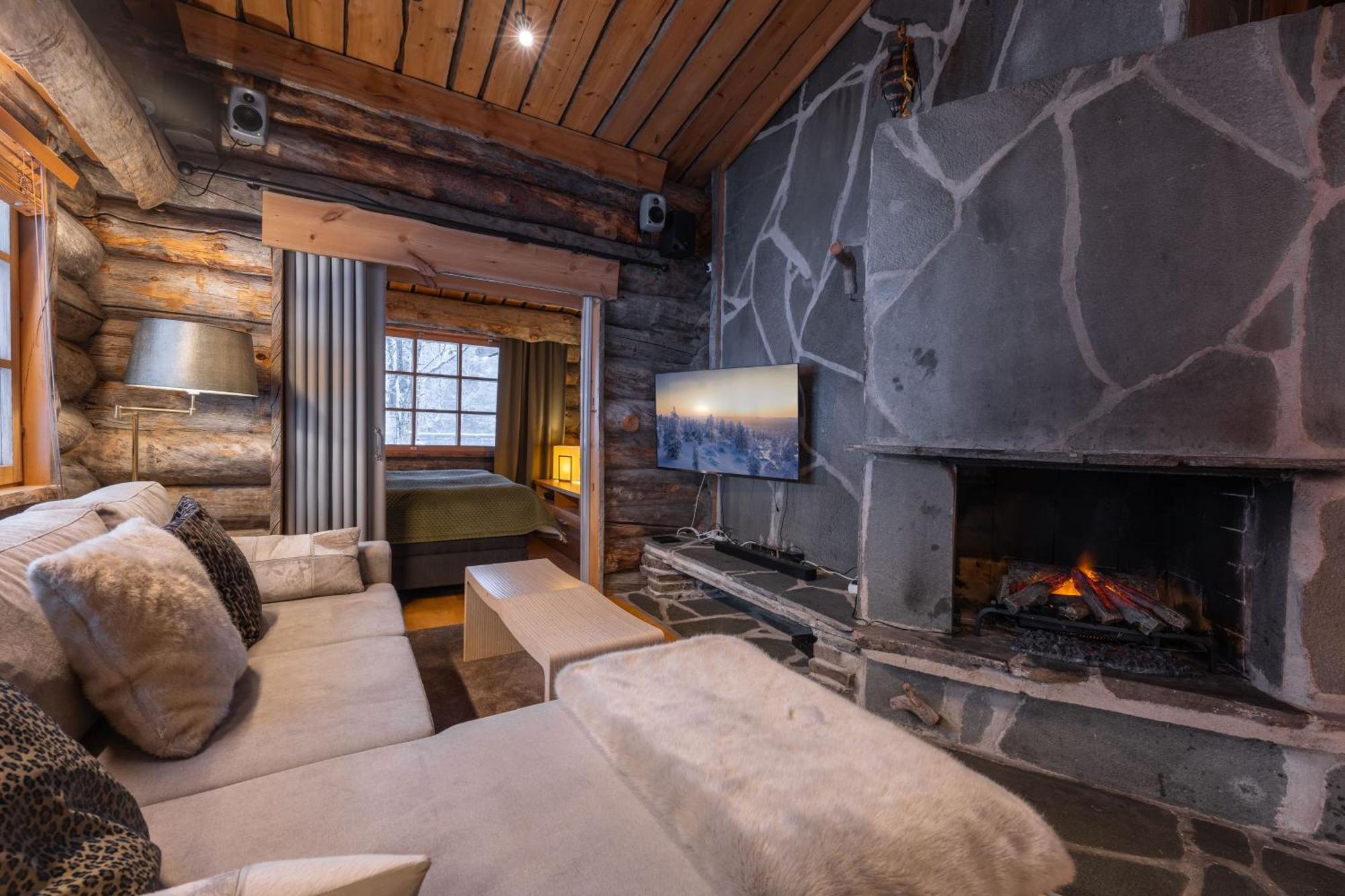Kuukkeli Log Houses Teerenpesae - Premium Suite A48 사리셀카 외부 사진