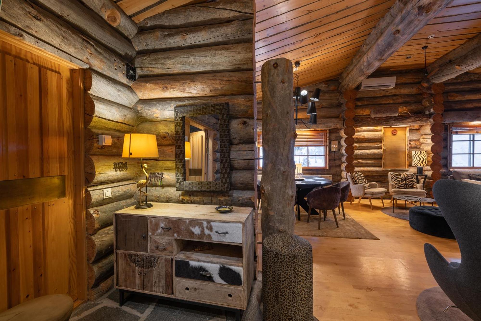 Kuukkeli Log Houses Teerenpesae - Premium Suite A48 사리셀카 외부 사진